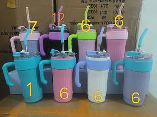 Garrafa Copo listrado Térmico Com Canudo E Alça 860ml