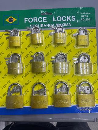 Cartela De Cadeado Com 12 Unidades